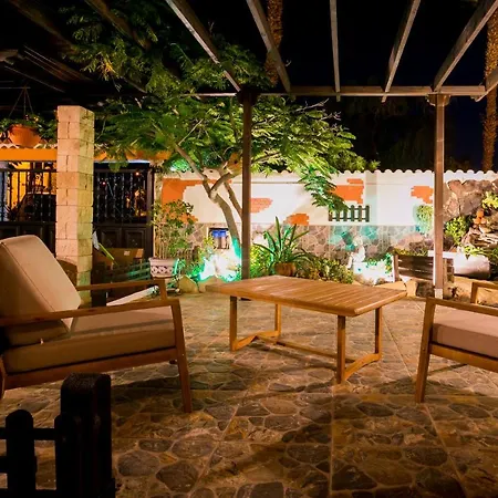 Villa True Canarian 6 Bedrooms With Hot Tub *