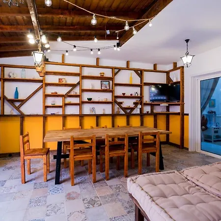 True Canarian 6 Bedrooms With Hot Tub Villa *