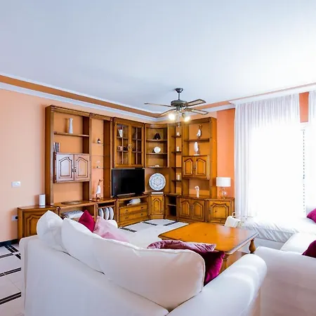 Villa True Canarian 6 Bedrooms With Hot Tub *